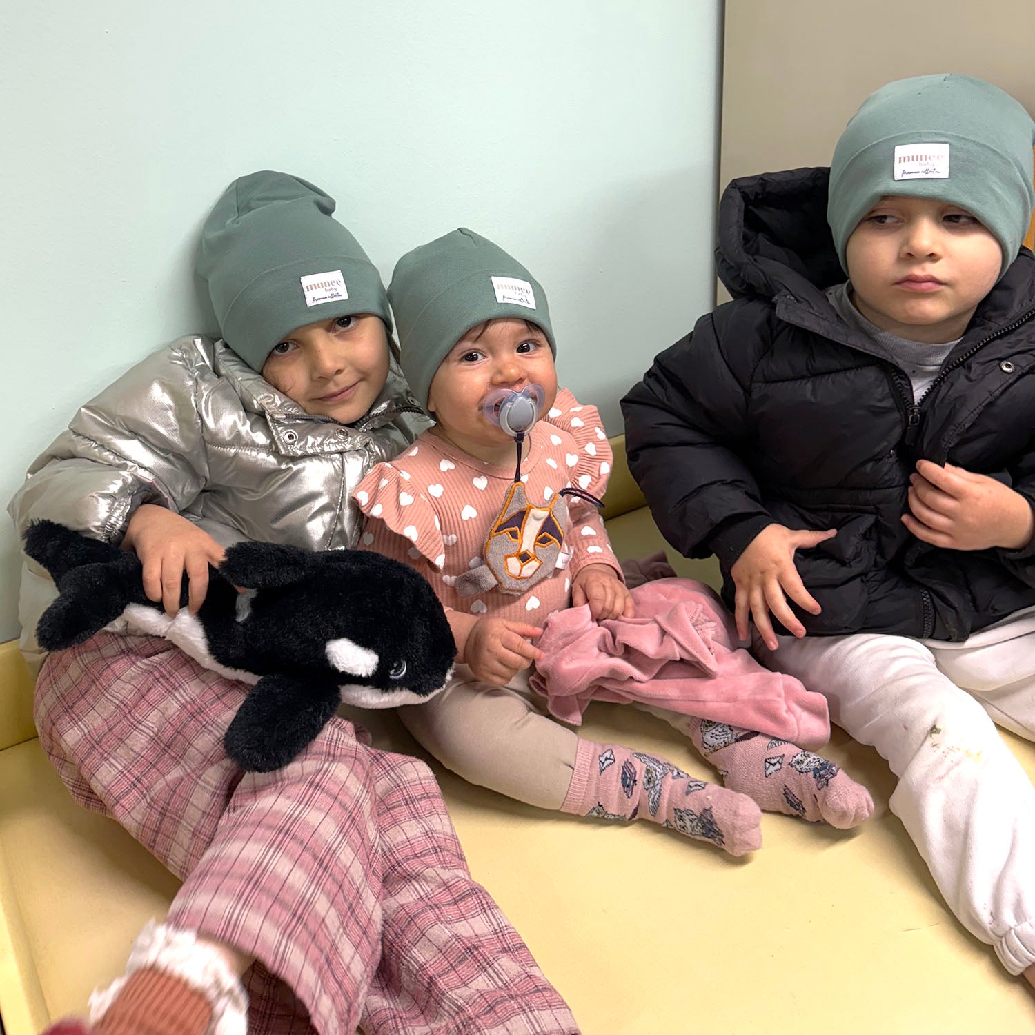 Cappellino in cotone elasticizzato per mezze stagioni 0-10 anni