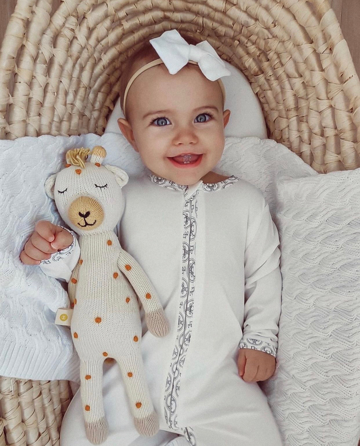 Tutina bianca senza piedini con zip