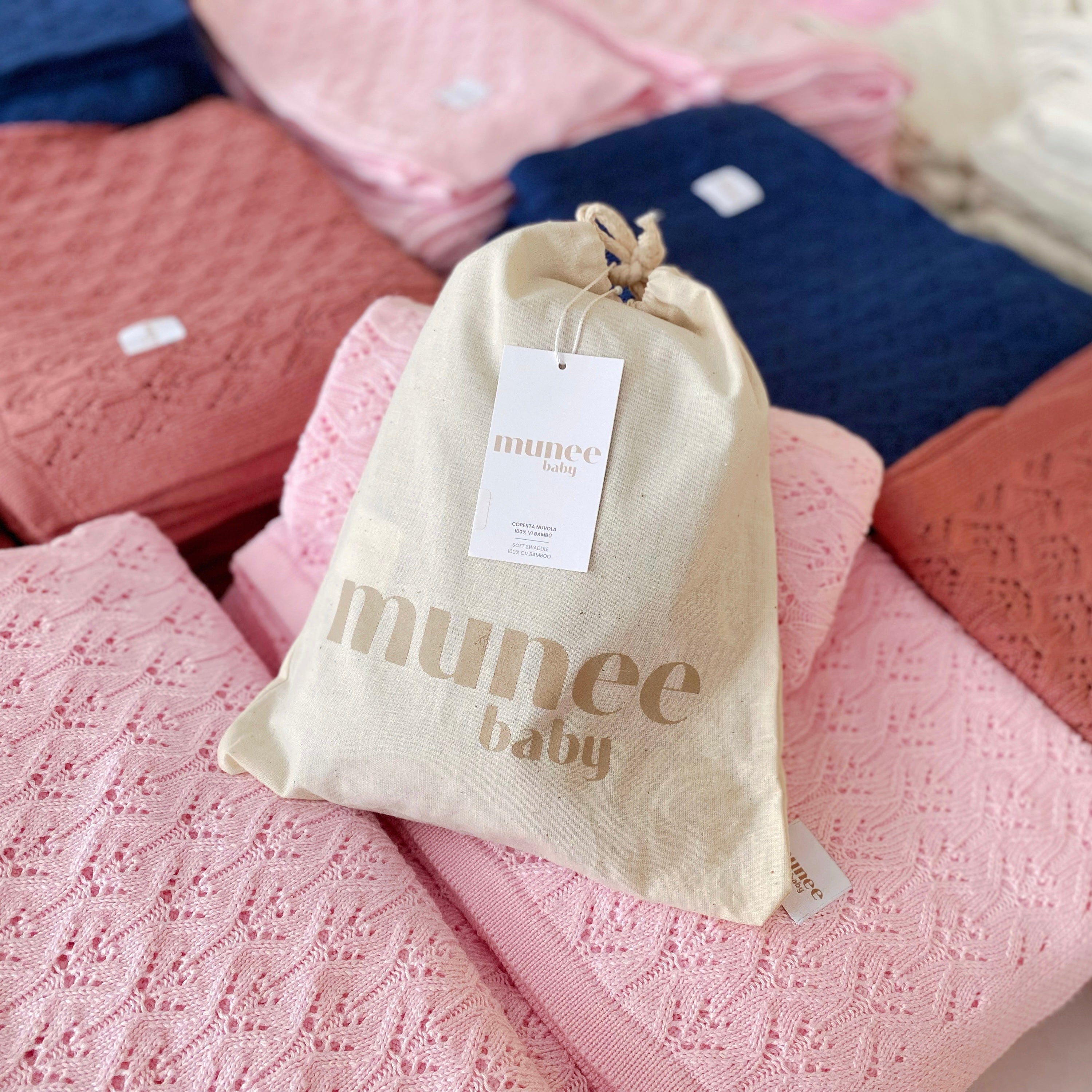 Luxury Bamboo™ | Coperta termoregolante traforata in bambù – Trama Foglie 80x100 cm