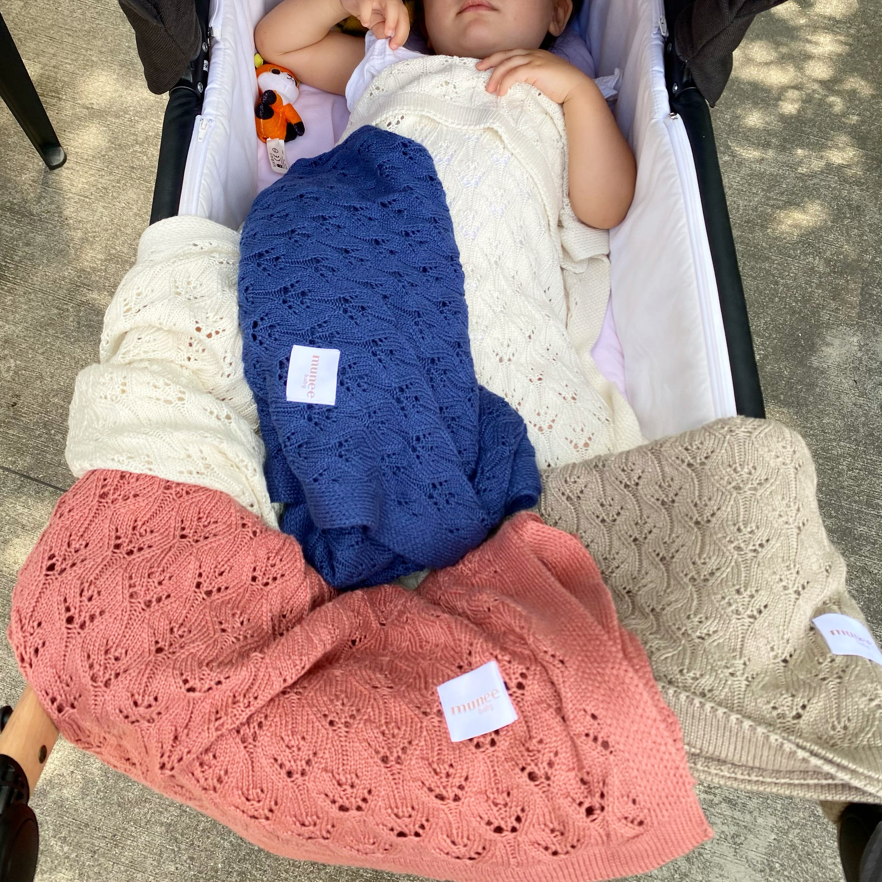 Luxury Bamboo™ | Coperta termoregolante traforata in bambù – Trama Foglie 80x100 cm