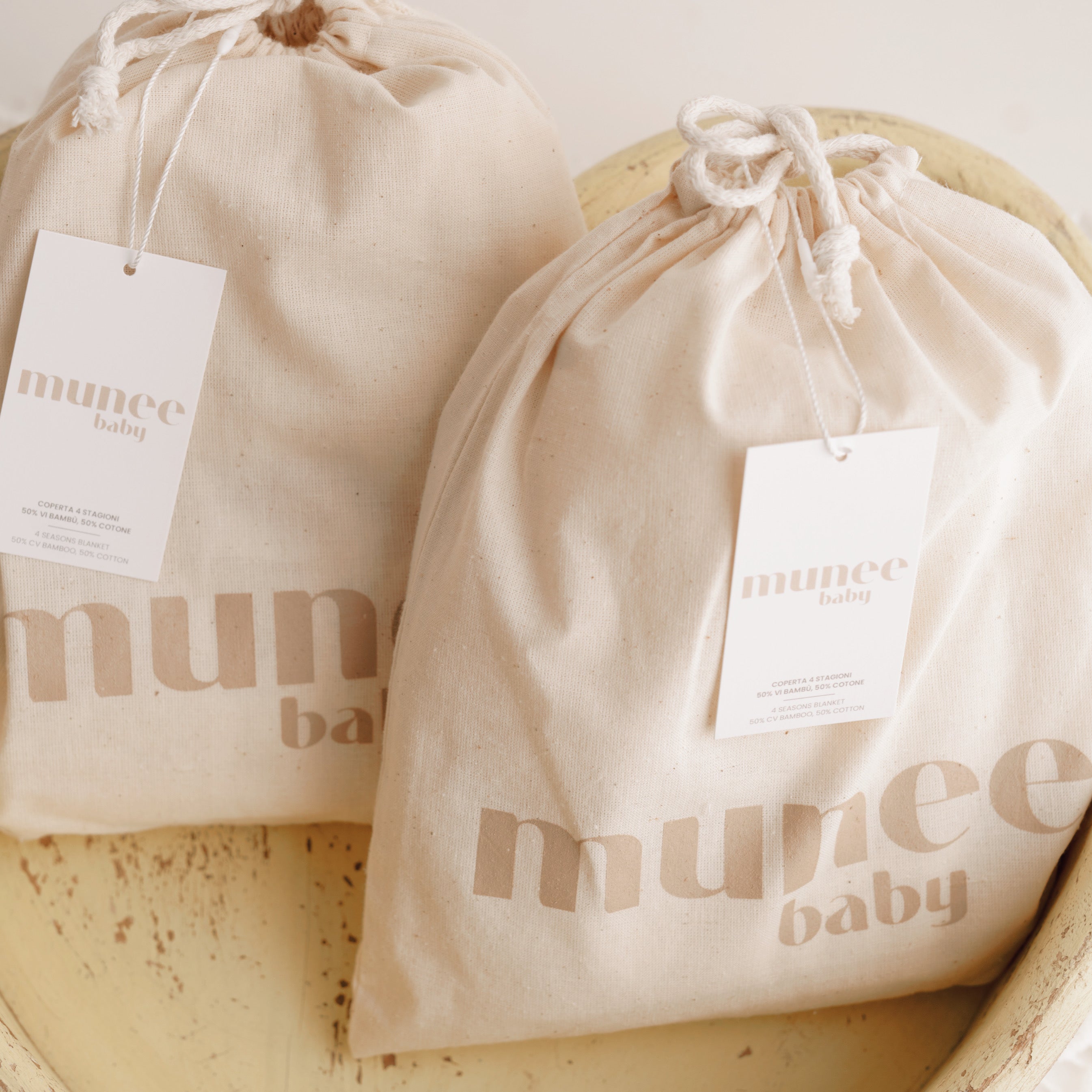 Luxury Bamboo™ | Coperta termoregolante traforata in bambù – Trama Foglie 80x100 cm